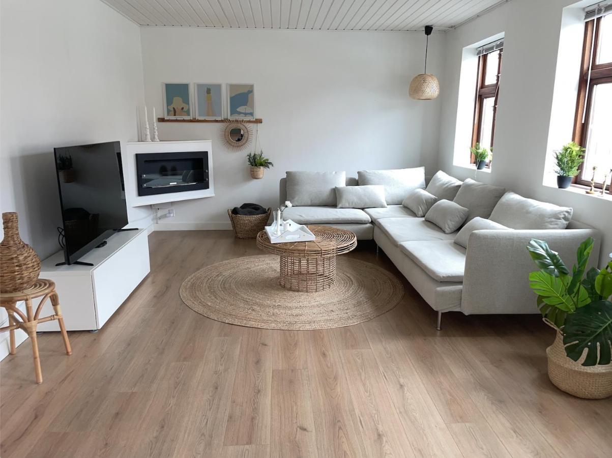 Hyggeligt Sommerhus I Jerup Esterno foto